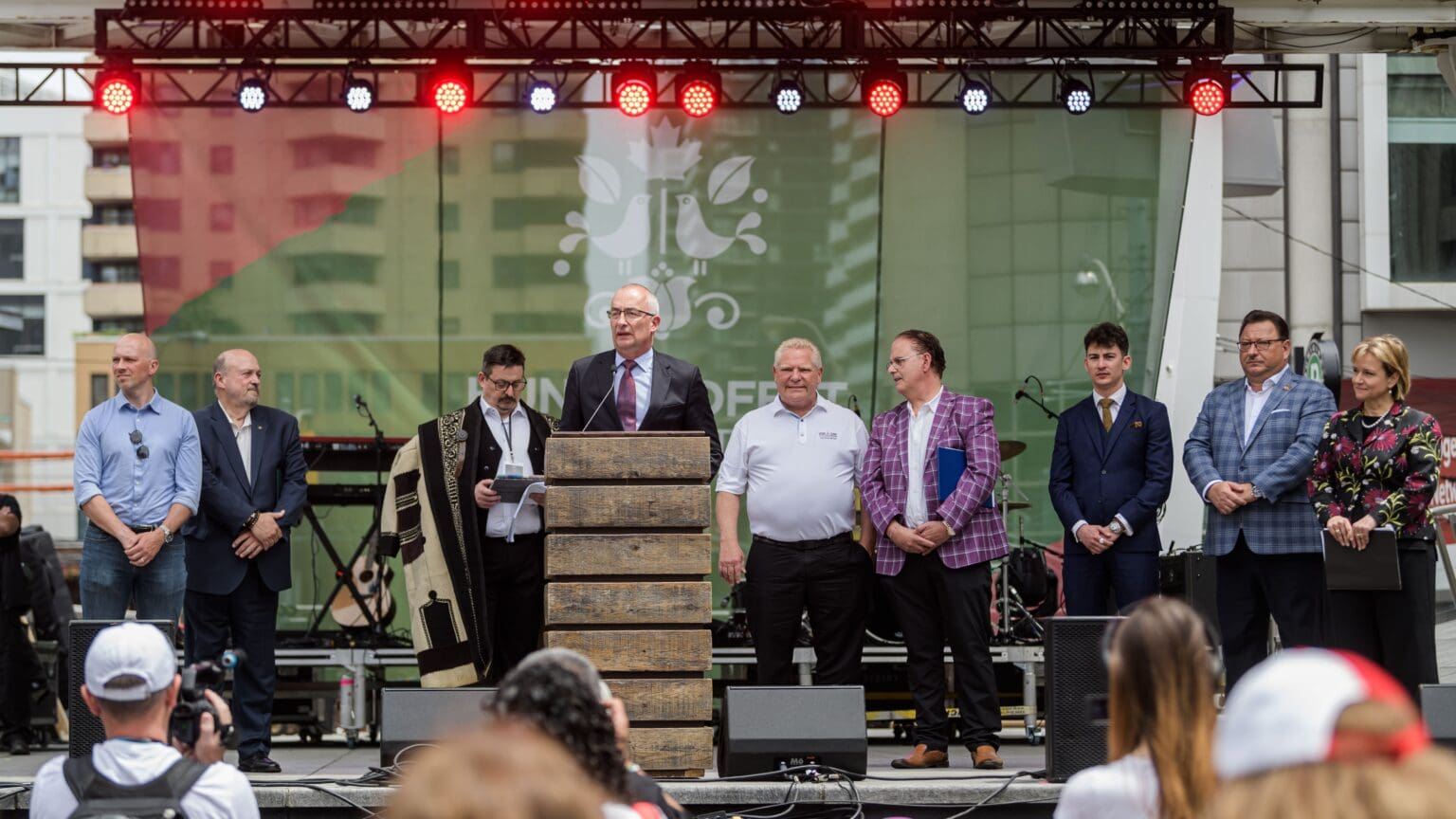 Hungarian Cultural Festival in Toronto Draws Large Crowd
