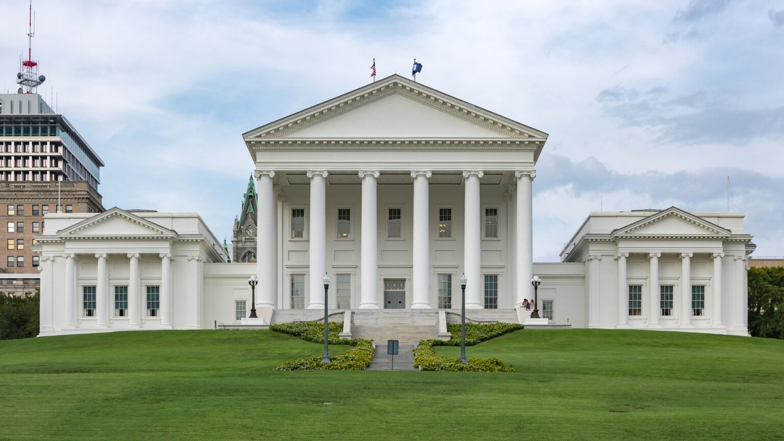 Virginia Joins National Popular Vote Compact, Pushing EC Vote to 222