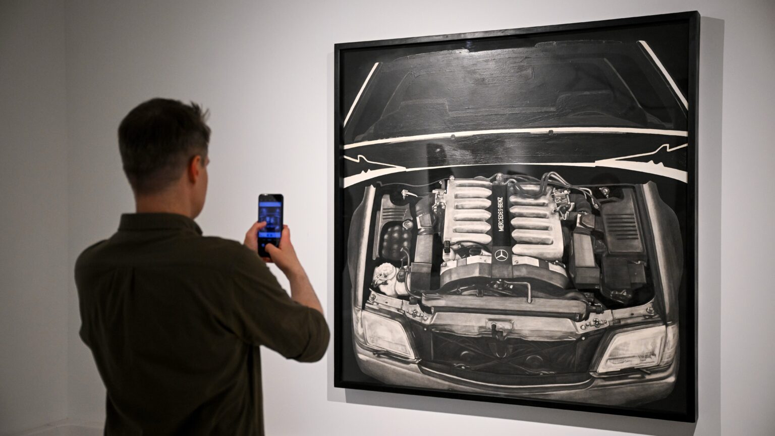 Mercedes-Benz Art Collection Debuts in Budapest with ‘Power Lines’ Exhibition