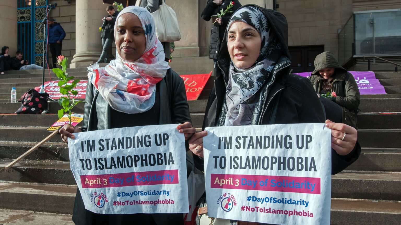 Muslim Independents Take over 100 Councillor Seats in England