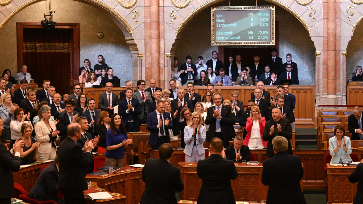 Hungarian Parliament Changes Constitution to Oust Orbán-Era President Sulyok