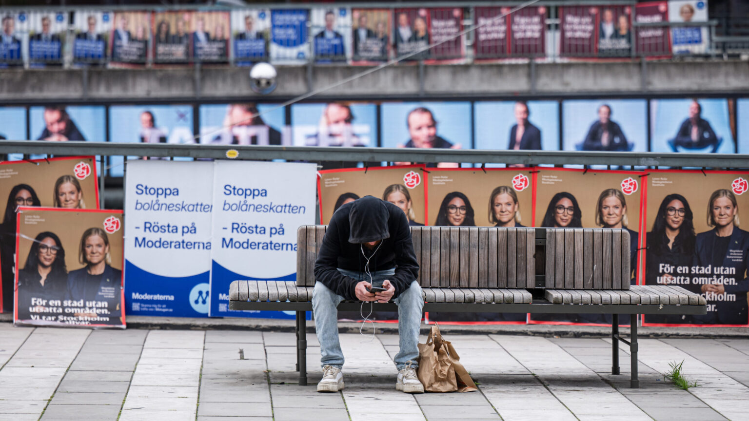 Sweden Hit by Russiagate ahead of Election as Right Bloc Closes on Social Democrats
